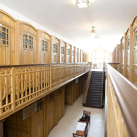 Apartment Belvaros & *